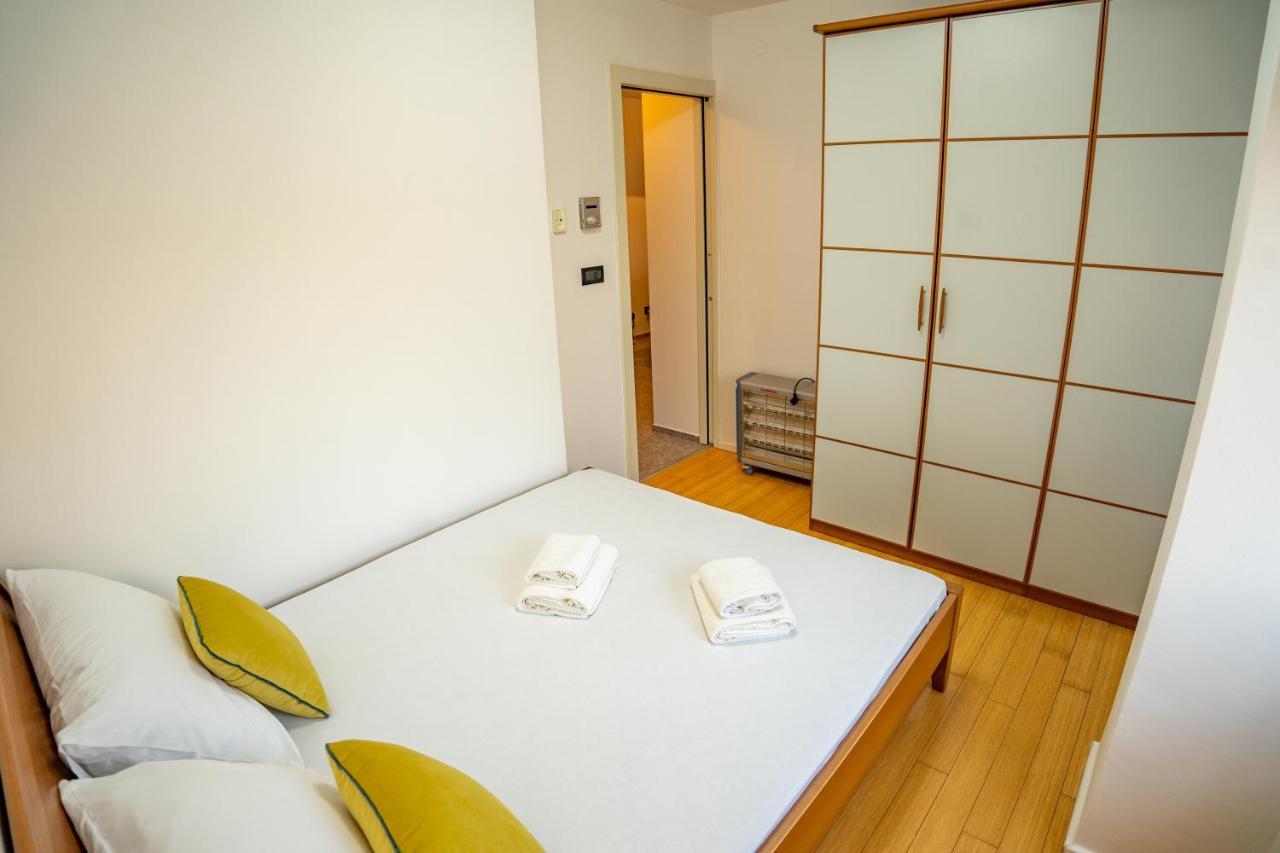 Apartment Luka Rijeka Exterior photo